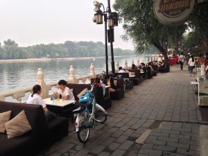 Young people's dating places along  Houhai (后海) lake